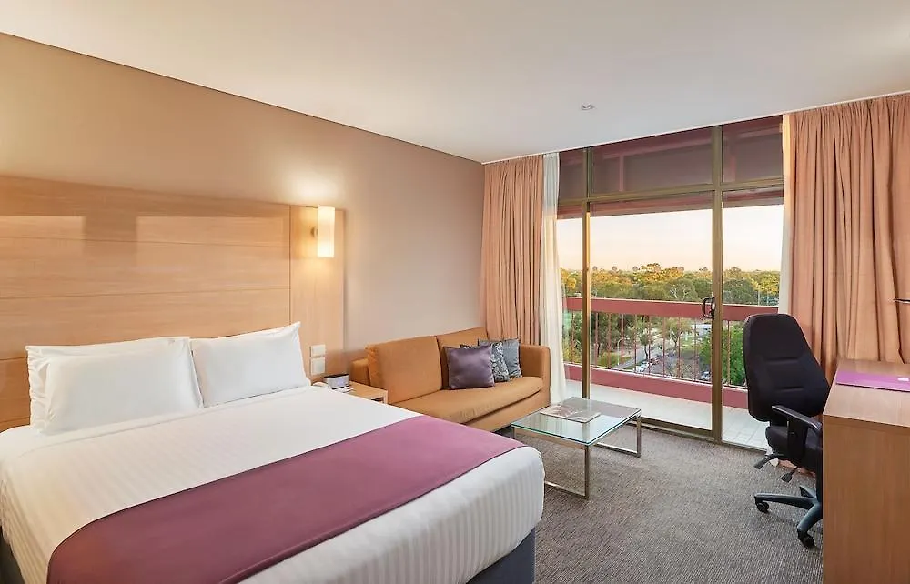 Sage Hotel Adelaide 4*,