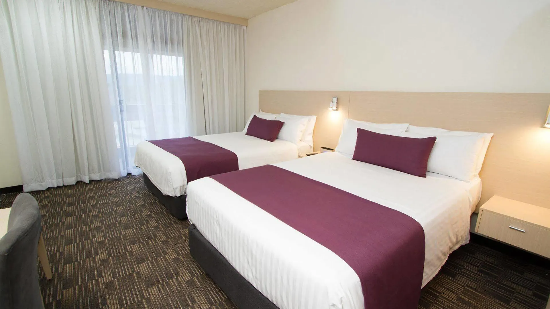 Sage Hotel Adelaide 4*,